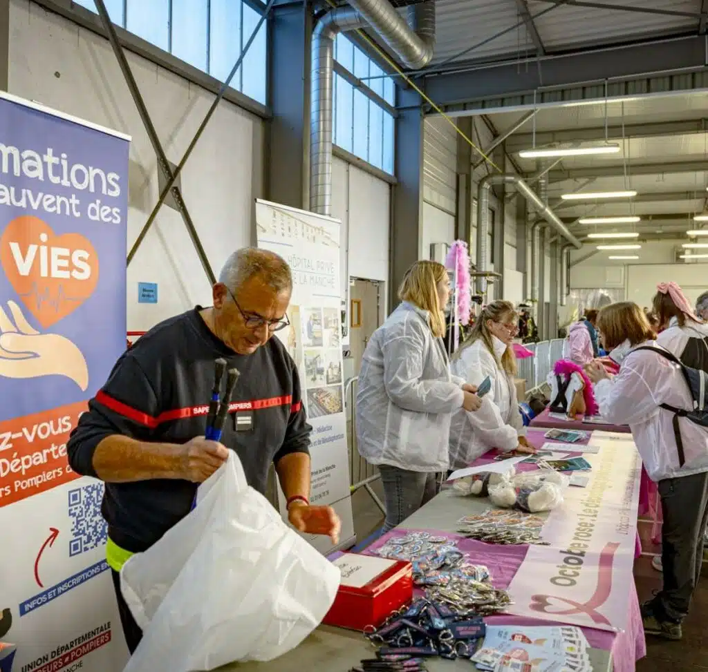 parcours-senologie-octobre-rose-course-a-pied-rando-evenement-actu-hopital-prive-de-la-manche_05